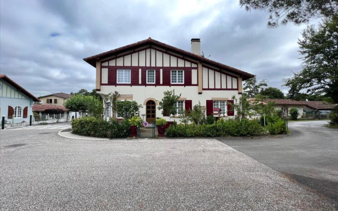Viager Maison – 7 pièces – 230 m² à Onesse Laharie (40110)